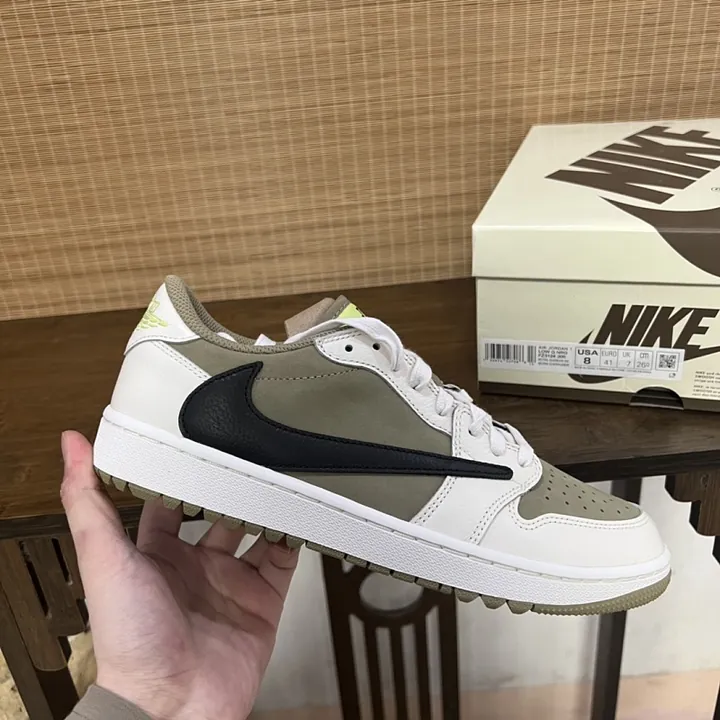 Jordan · Sneaker