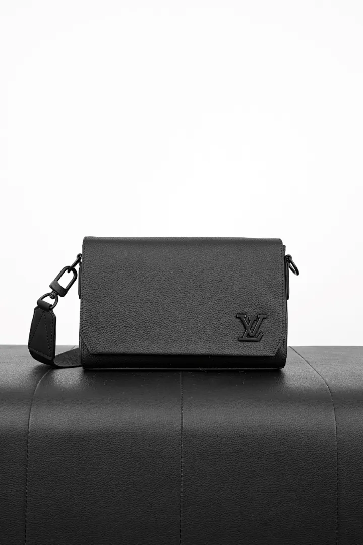 Louis Vuitton · Bandolera