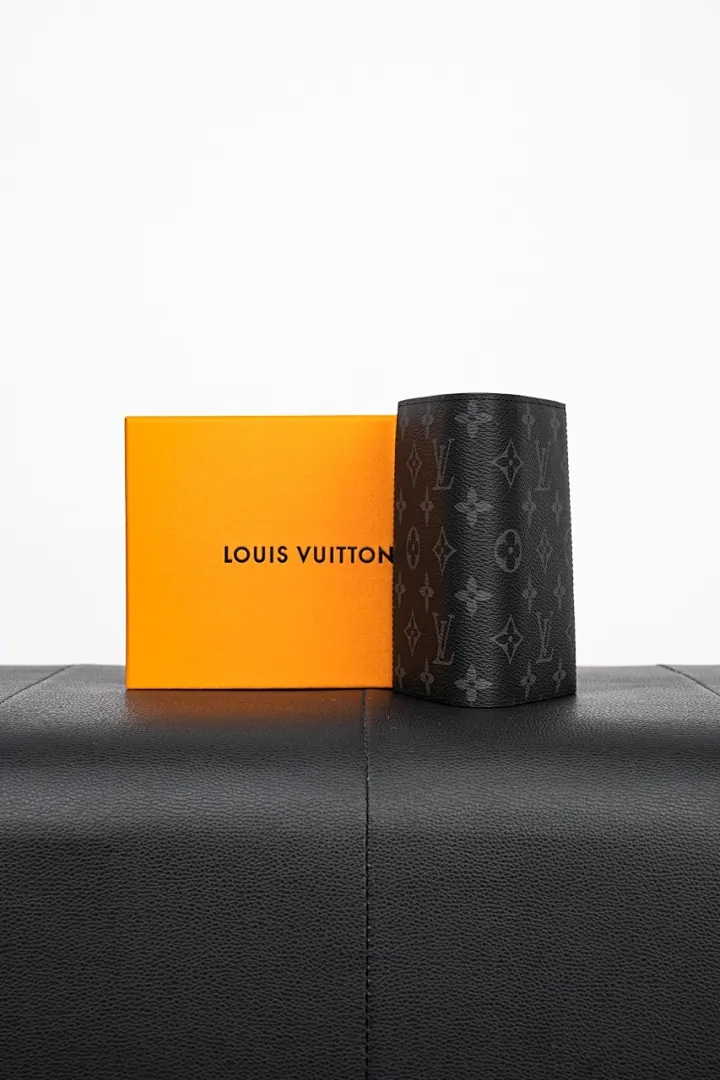Louis Vuitton · Cartera