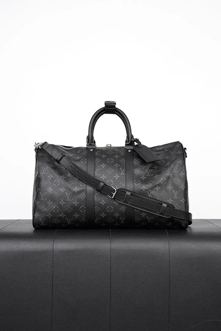 Louis Vuitton · Tote