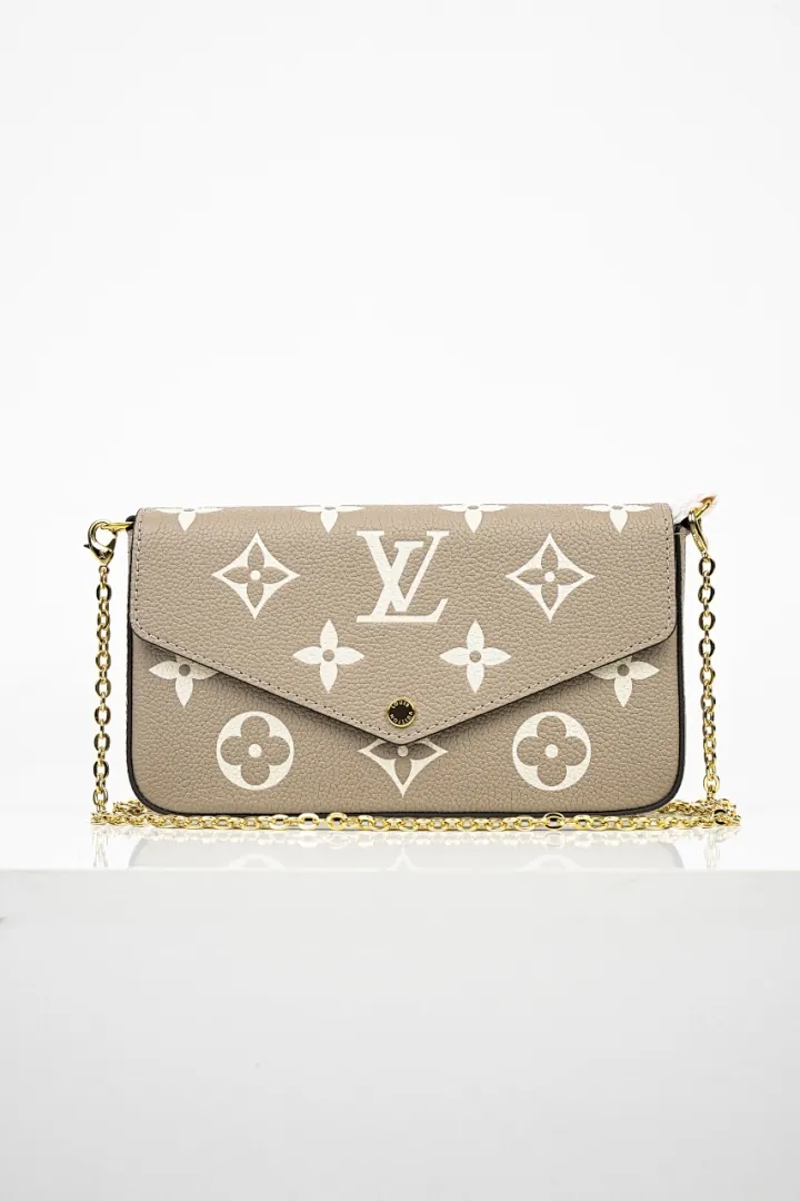 Louis Vuitton · Pochette