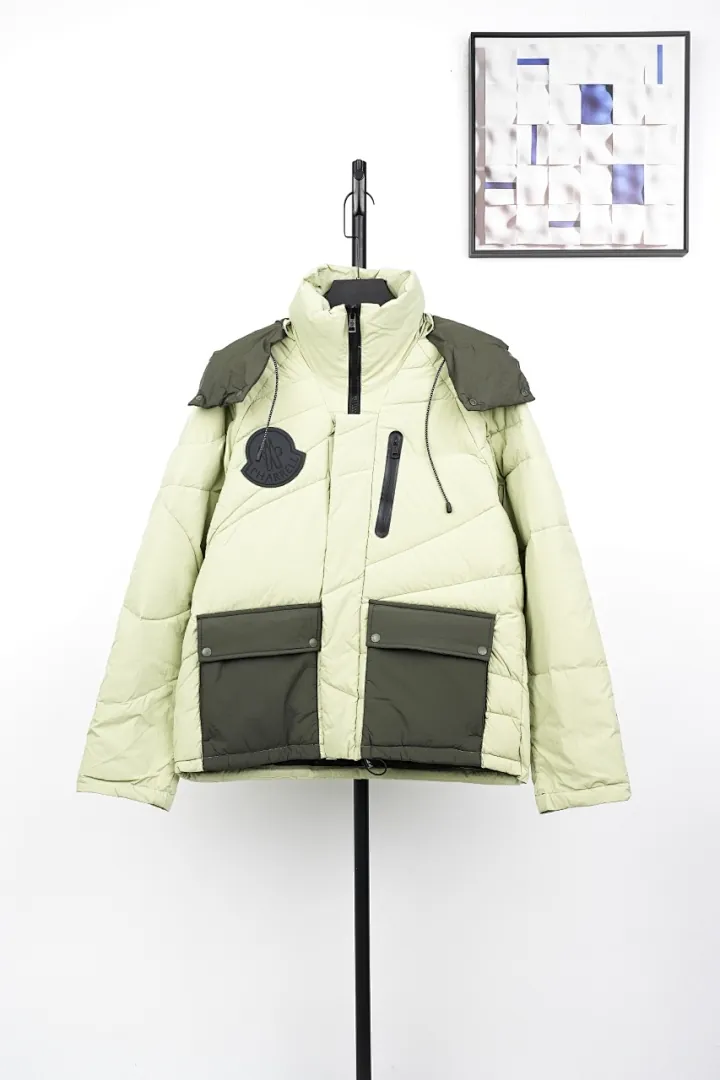 Moncler · Plumífero