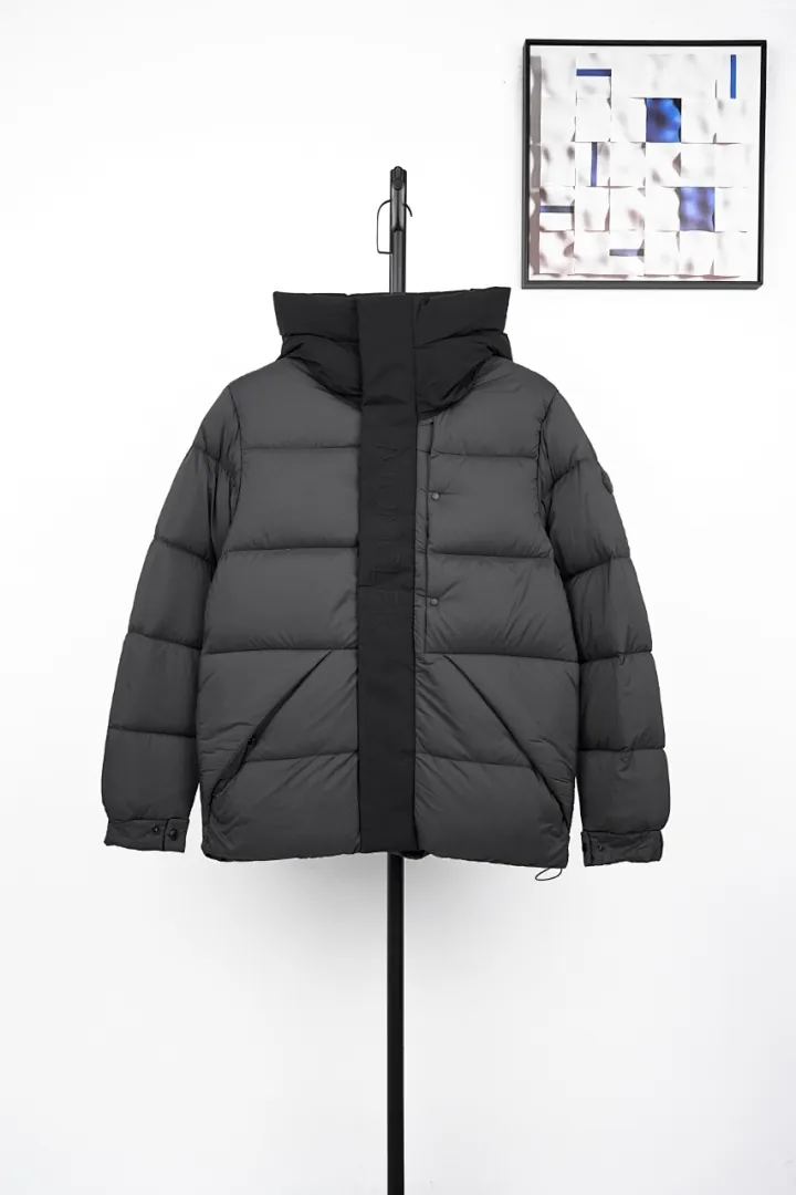 Moncler · Plumífero