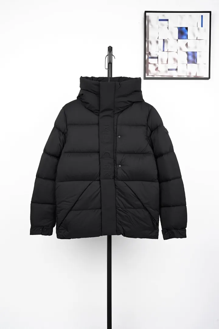 Moncler · Plumífero