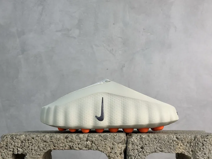 Nike · Sneaker
