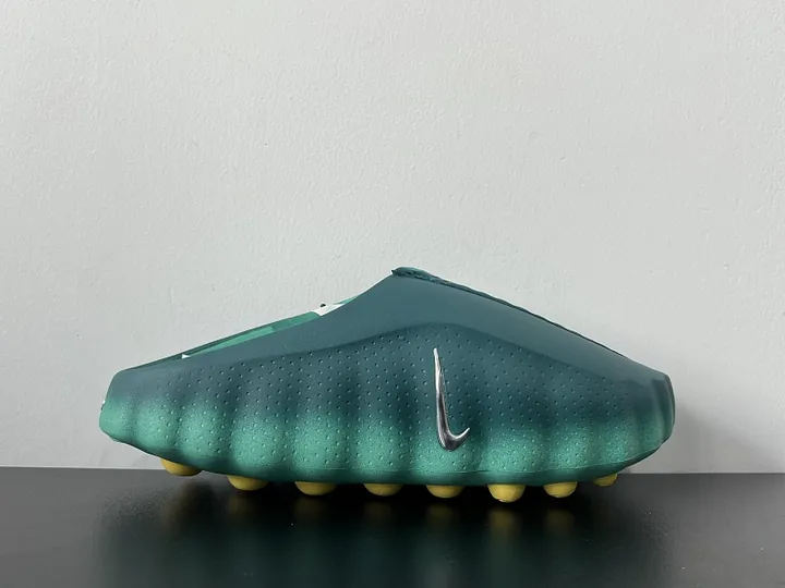 Nike · Sneaker